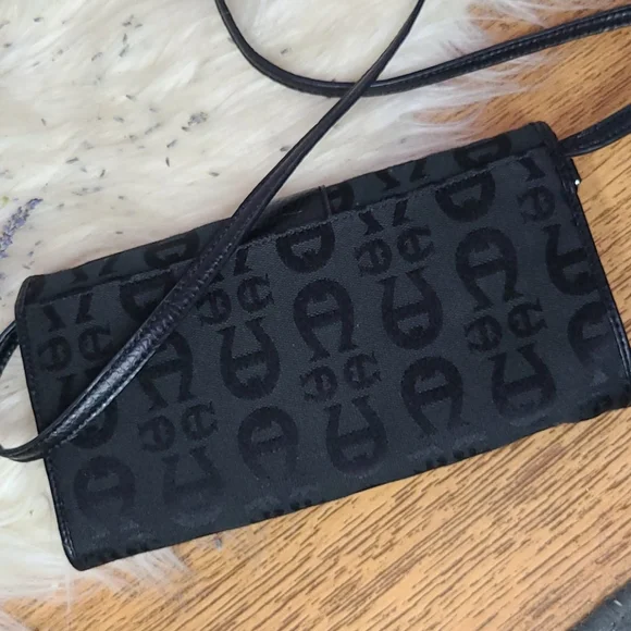 Vintage Etienne Aigner black logo monogram mini bag - Picture 4 of 8